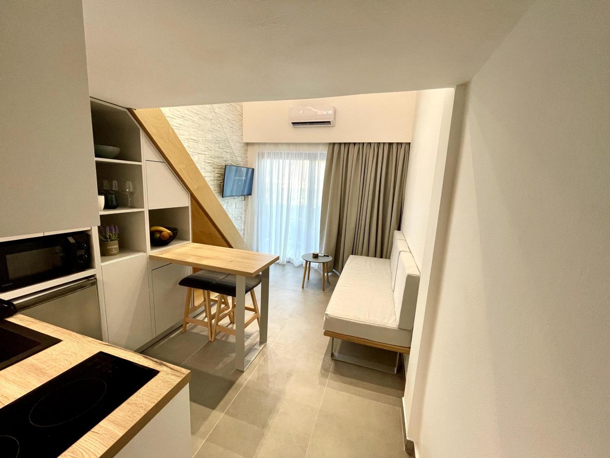 Aelia Suites Istron Exteriör bild